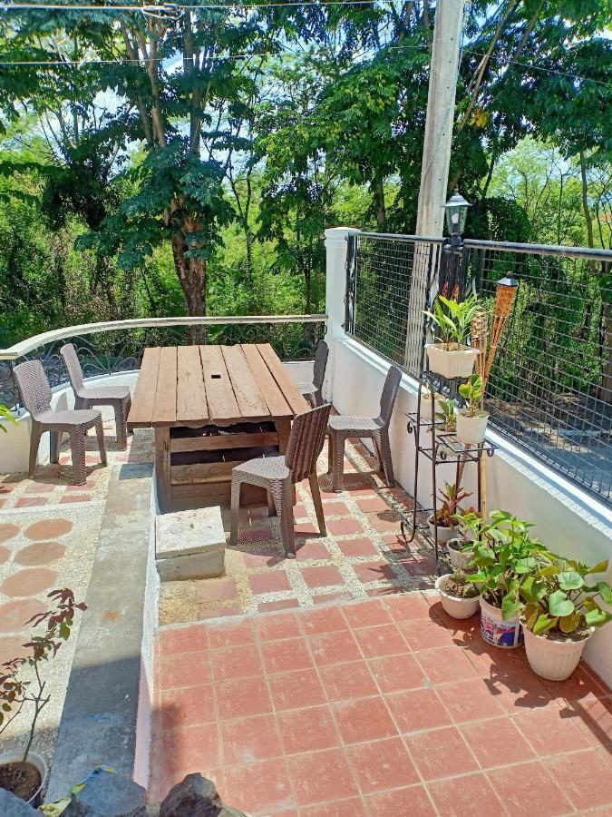 Angono El Castillo Bed And Breakfast מראה חיצוני תמונה