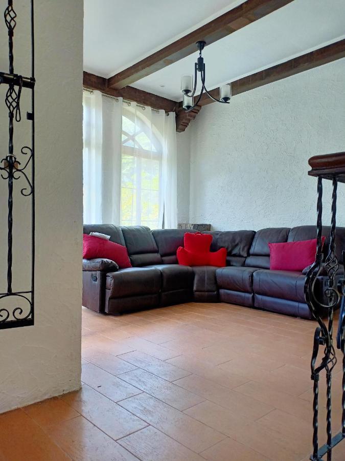 Angono El Castillo Bed And Breakfast מראה חיצוני תמונה