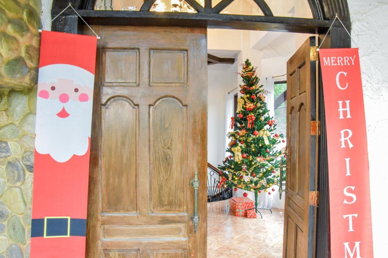 Angono El Castillo Bed And Breakfast מראה חיצוני תמונה
