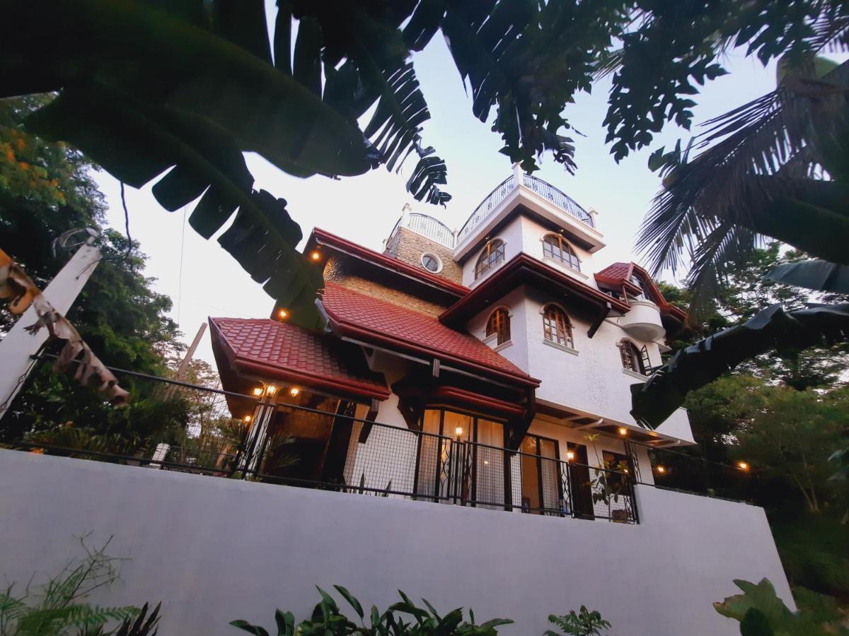 Angono El Castillo Bed And Breakfast מראה חיצוני תמונה