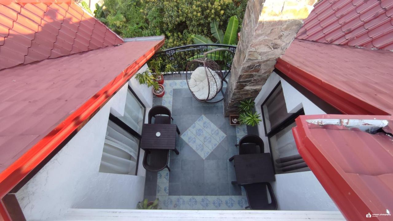 Angono El Castillo Bed And Breakfast מראה חיצוני תמונה